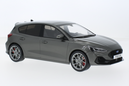 Ford Focus ST, metallic-grau, 2022