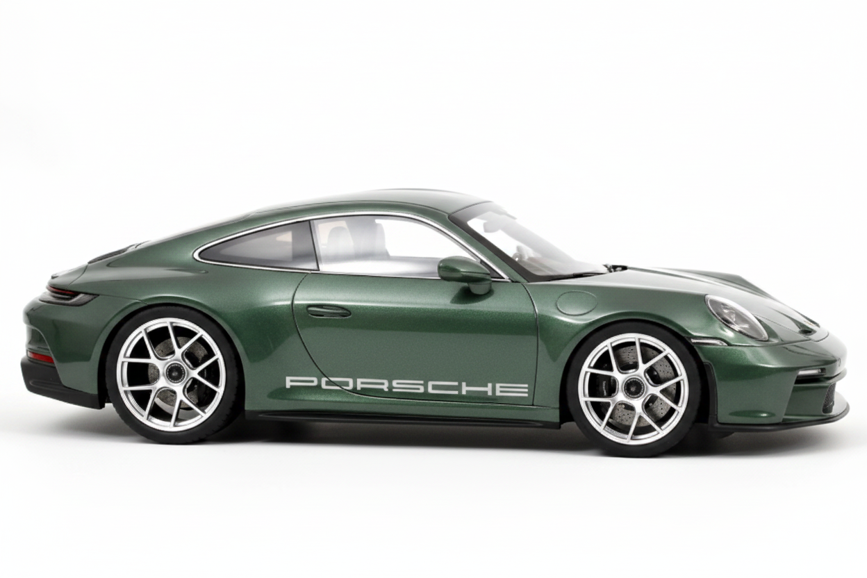 Porsche 911 S/T 2023 Malachite Green Metallic