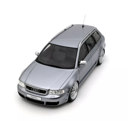 Audi RS 4 (B5) Avant "stanced" Avus Silver 2025