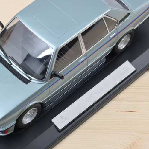 BMW M535i 1980 E30 - Blue met with stripes