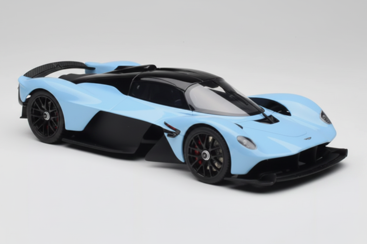 ASTON MARTIN VALKYRIE BLUE 2023