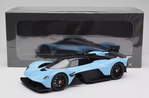 ASTON MARTIN VALKYRIE BLUE 2023
