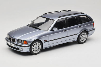 BMW 3er (E36) Touring, silberblau metallic, 1995