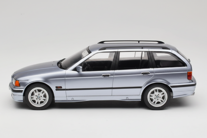 BMW 3er (E36) Touring, silberblau metallic, 1995