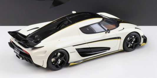 Koenigsegg Regera Record White 2023