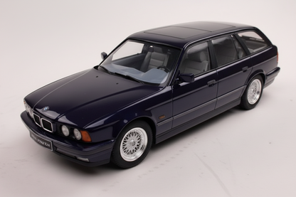 BMW 5-series Touring E34, violet metallic 1996
