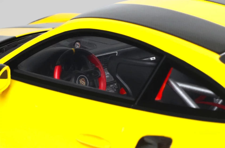 PORSCHE 911 (992.1) GT2 RS NÜRBURGRING LAP RECORD YELLOW 2017
