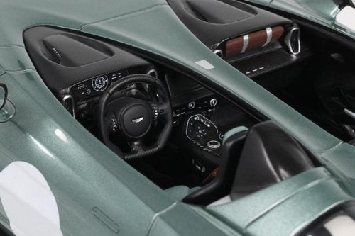 ASTON MARTIN V12 SPEEDSTER GREEN