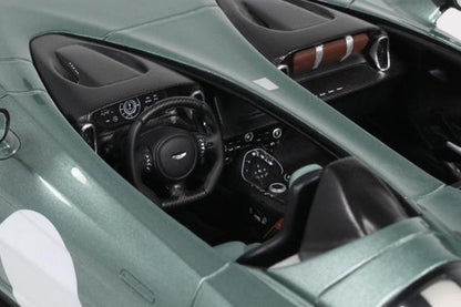 ASTON MARTIN V12 SPEEDSTER GREEN