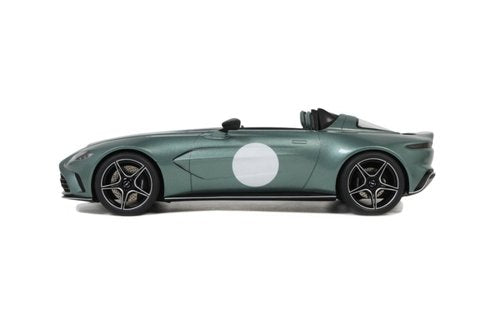 ASTON MARTIN V12 SPEEDSTER GREEN