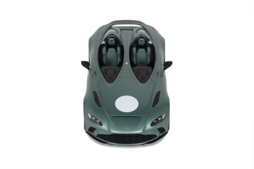 ASTON MARTIN V12 SPEEDSTER GREEN