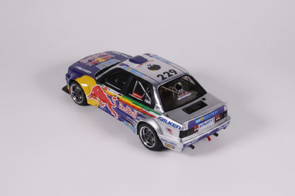 BMW Red Bull E30 V8 - Drift