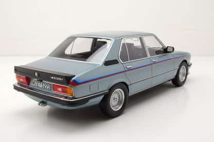 BMW M535i 1980 E30 - Blue met with stripes