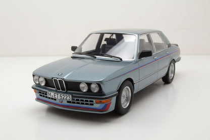 BMW M535i 1980 E30 - Blue met with stripes