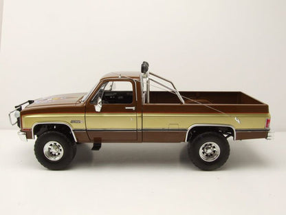 GMC K-2500 Sierra Grande Wideside 1982 *Fall Guy Stuntman Association* aus ein Colt für alle Fälle