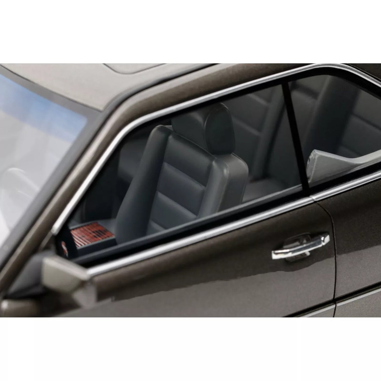 Mercedes-Benz C124 AMG "Stance" Anthracite Grey 2022