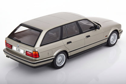 BMW 5er (E34) Touring, metallic-grau, 1991