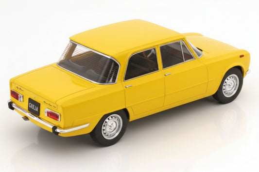 Alfa Romeo Giulia Nuova Super, hellgelb, 1974
