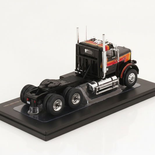 Freightliner FLC 120 64 T 1977 Black