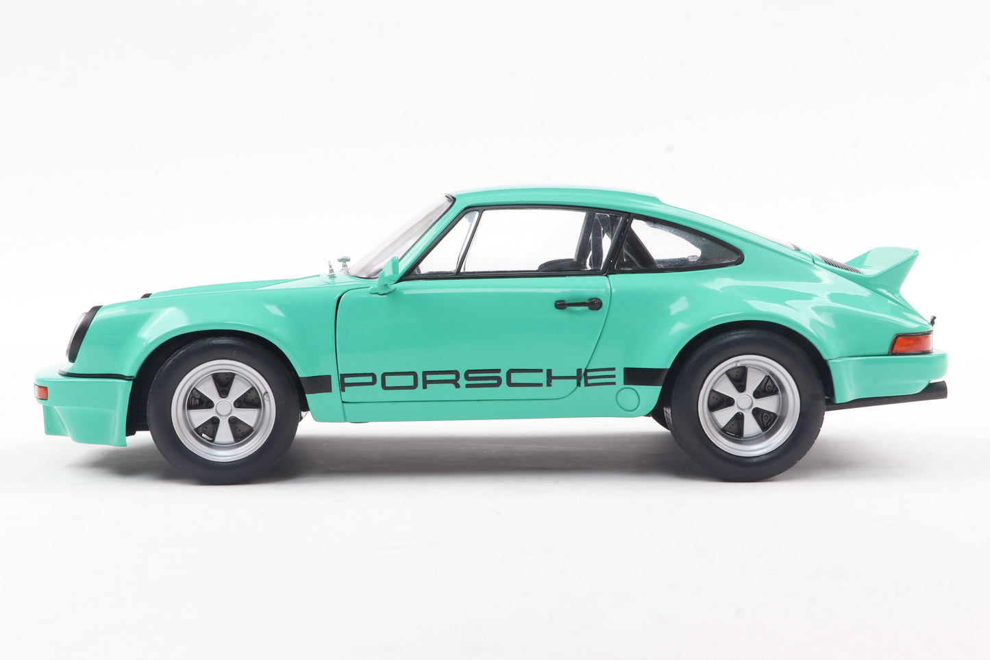 Porsche 911 IROC – Mint Green – 1974