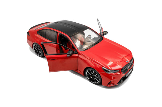 BMW - 5-SERIES M5 (G90) 2025 - RED