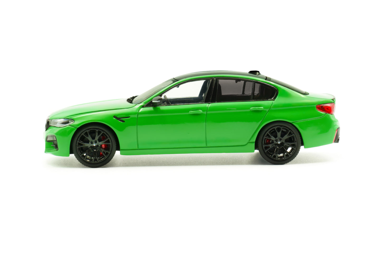 BMW - 5-SERIES M5 (F90) COMPETITION 2022 - GREEN