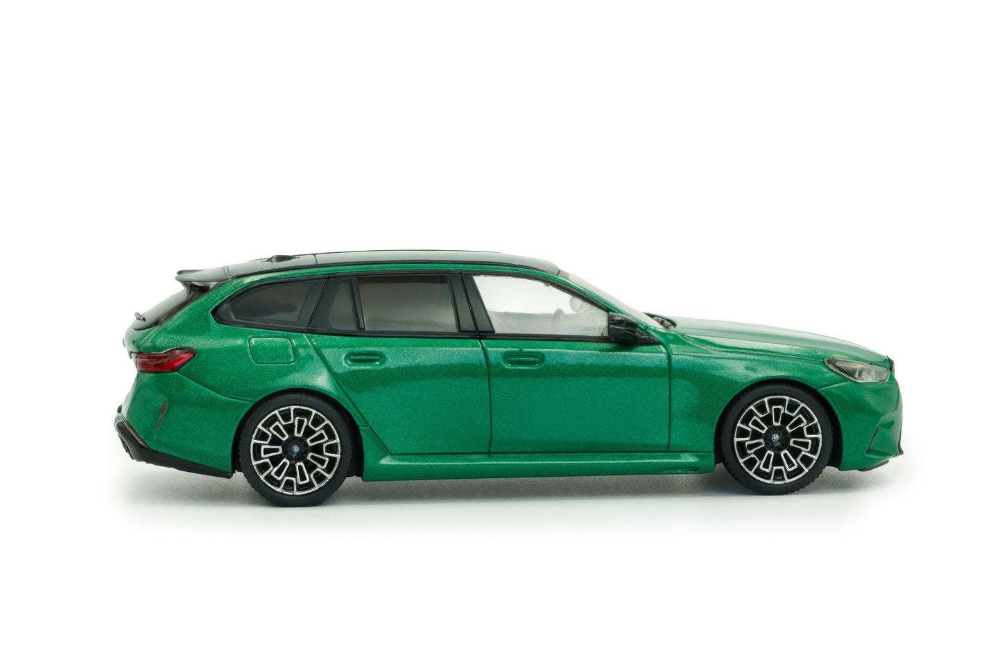 BMW - 5-SERIES M5 TOURING (G99) SW STATION WAGON 2024 - GREEN
