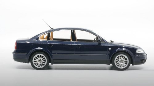 Volkswagen Passat B5 W8 2001 Dark Blue metallic